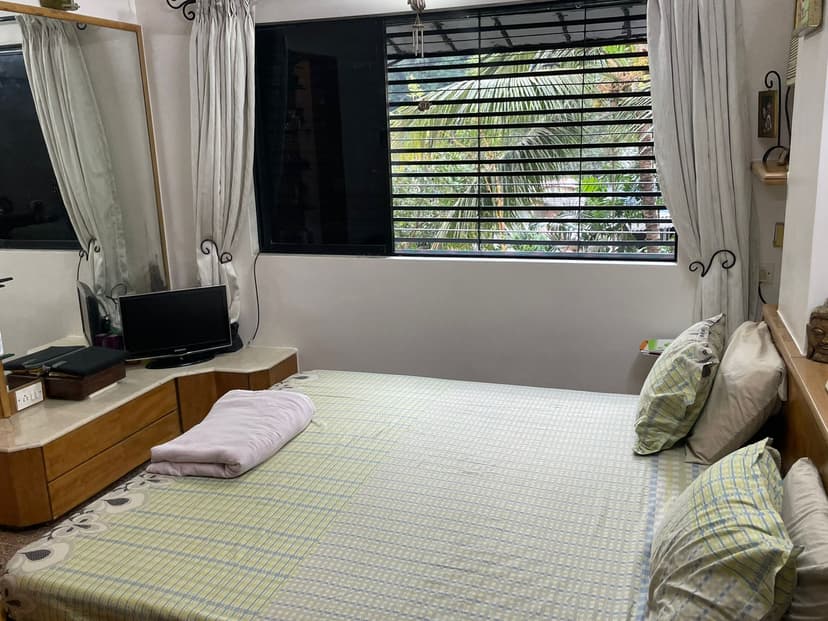 3 BHK Apartment at Khar West image 3