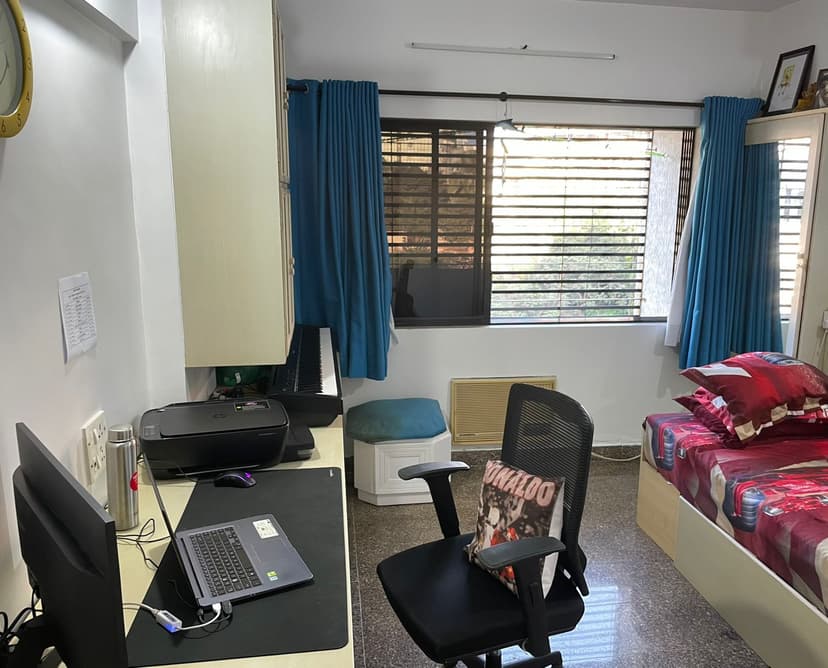 3 BHK Apartment at Khar West image 4