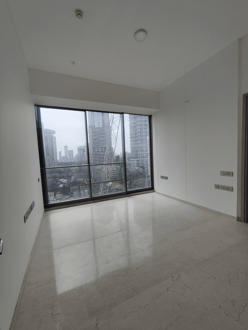 4 BHK Apartment at Prabhadevi image 4